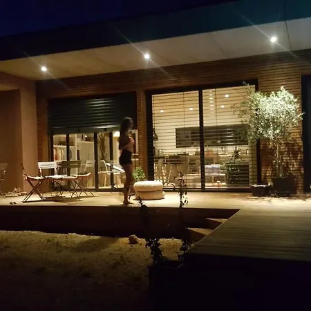 Maison Popup Dans Un Ecrin De Verdure Bed & Breakfast 3*